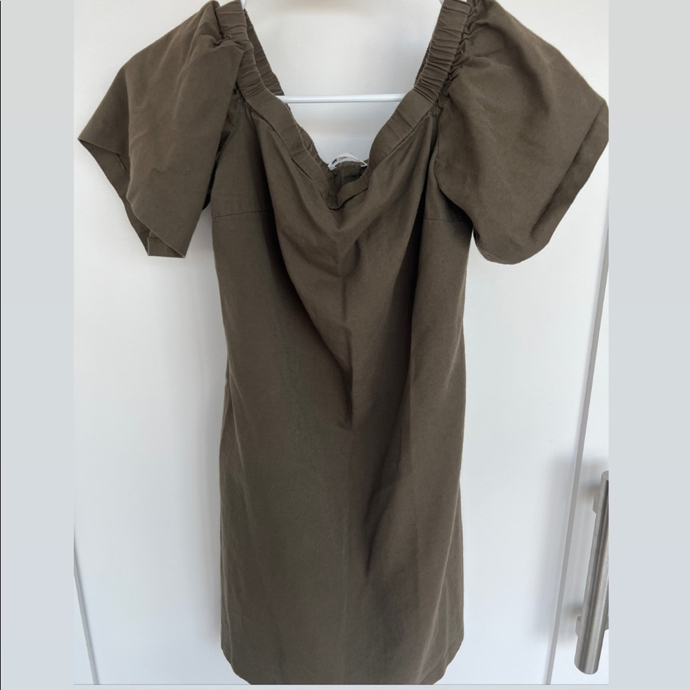 Club Monaco Off the shoulder dress